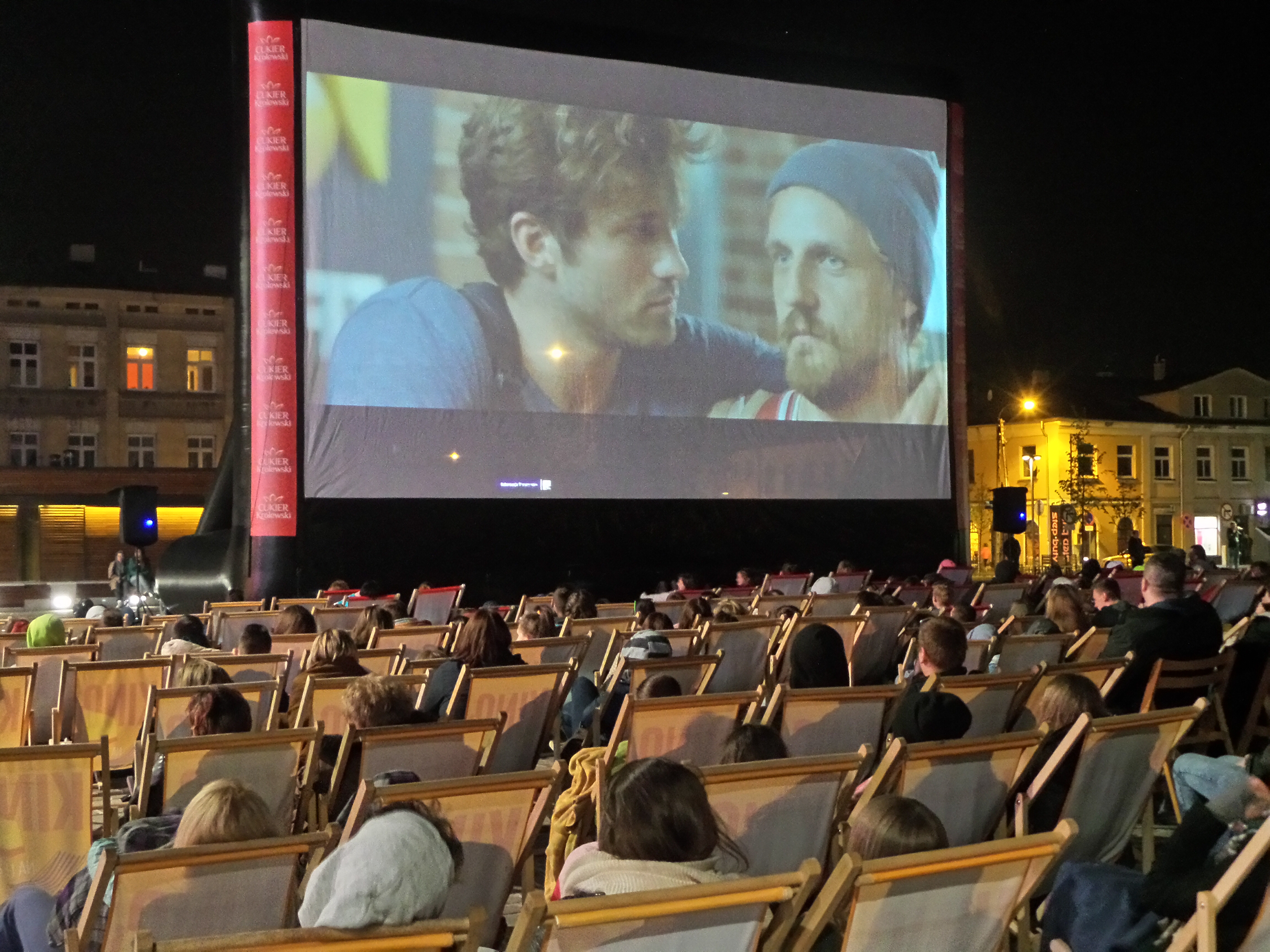 Kino Na Leżakach W Piątek Projekcja Filmu Amy Urząd Miasta W Tomaszowie Mazowieckim 0569