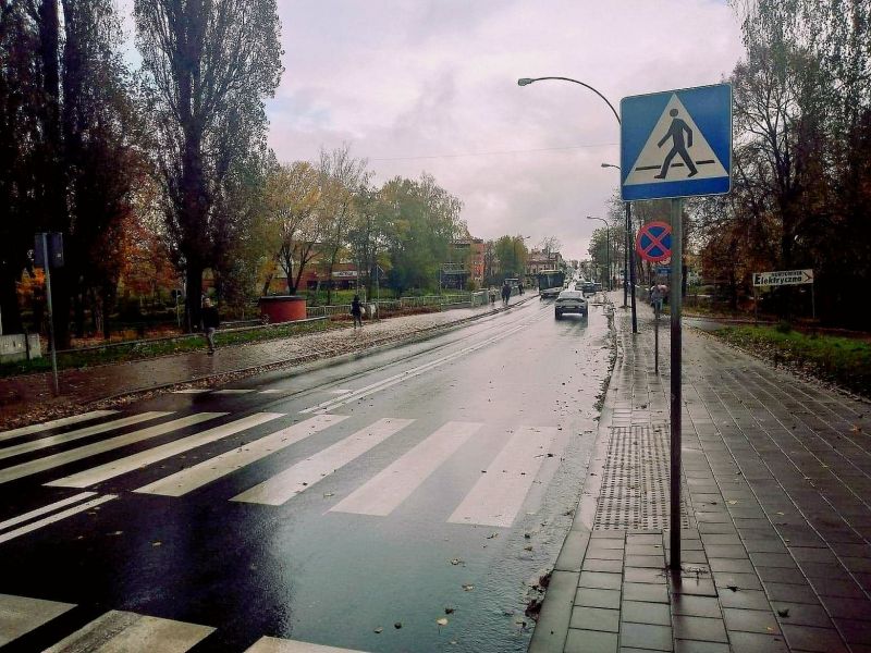Na zdjęciu przejście dla pieszych przy ulicy Warszawskiej