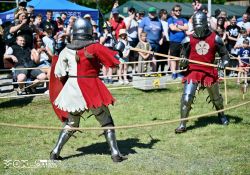 Na zdjęciu pojedynek dwóch walczących rycerzy